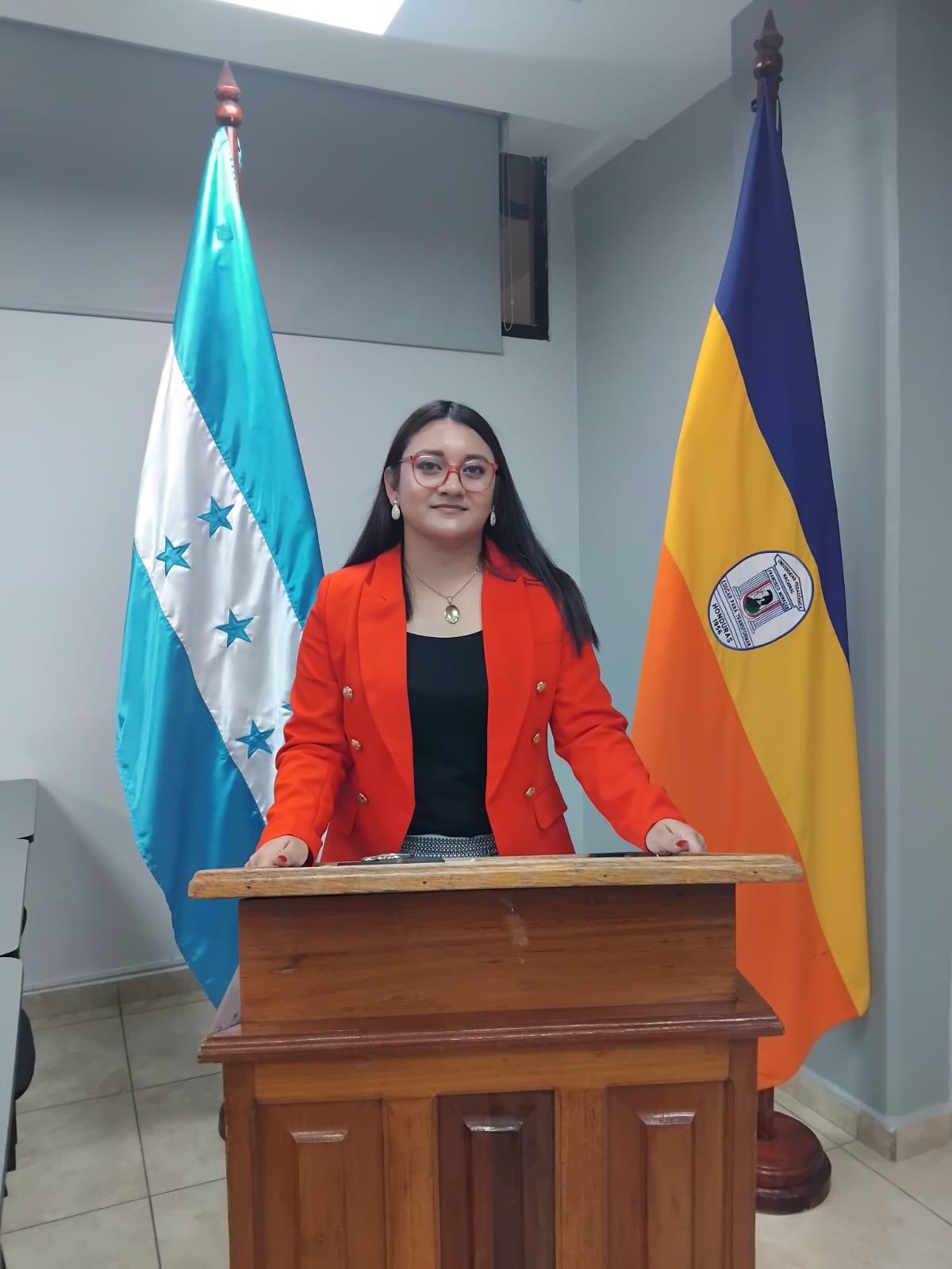 Defensa de tesis, Nivel de manejo sobre la inteligencia artificial utilizada en los procesos formativos que desarrolla los docentes y personal administrativo de educación básica en el Centro Educativo Club Rotario N° 1 Colonia Alemania Distrito Educativo 